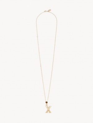 Collares Chloe Alphabet With Pendant Doradas | CHE-SR14332