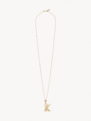 Collares Chloe Alphabet With Pendant Doradas | CHE-SR14345