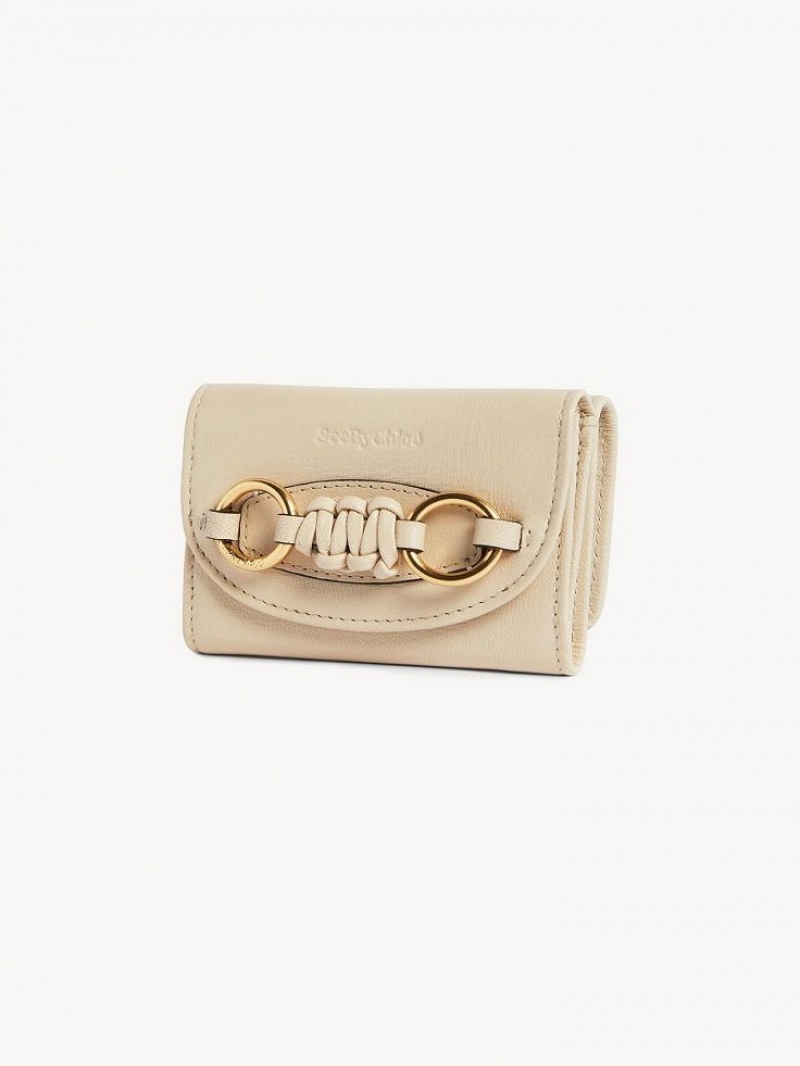 Carteras Pequeñas Chloe Saddie Medium Tri-fold Beige | CHE-SR14903