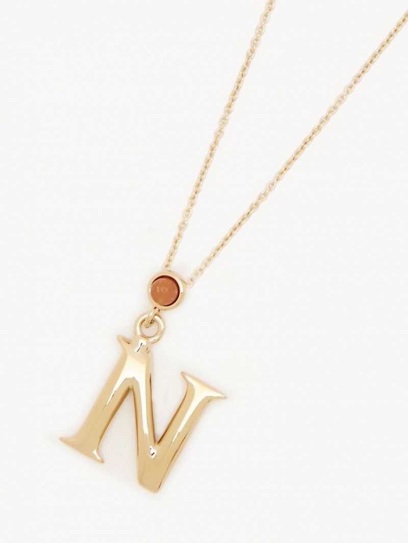 Collares Chloe Alphabet With Pendant Doradas | CHE-SR14342