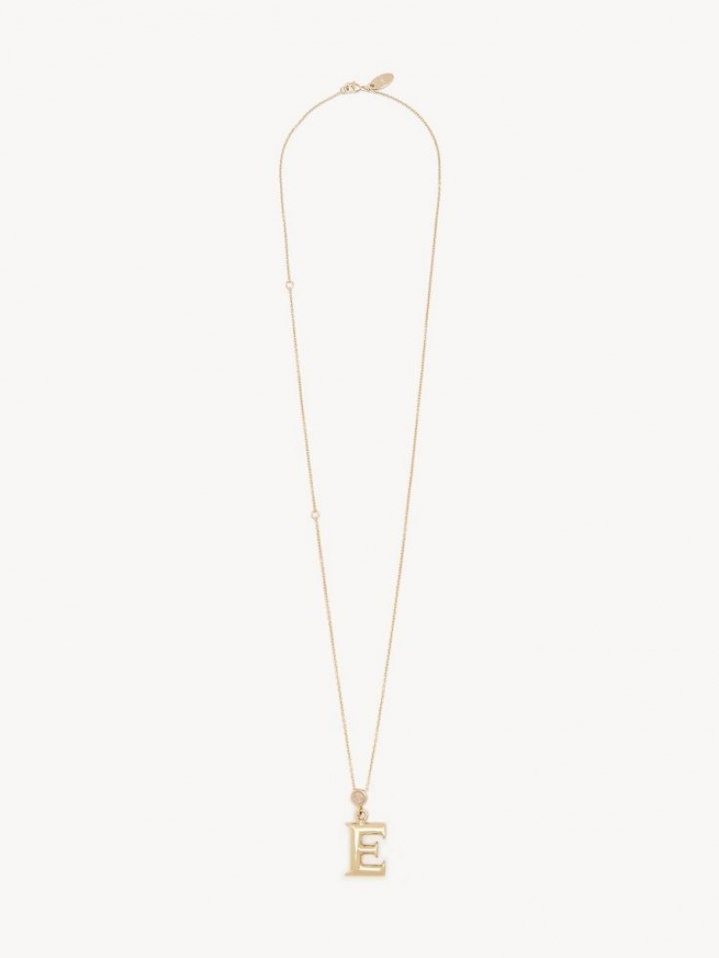 Collares Chloe Alphabet With Pendant Doradas | CHE-SR14351