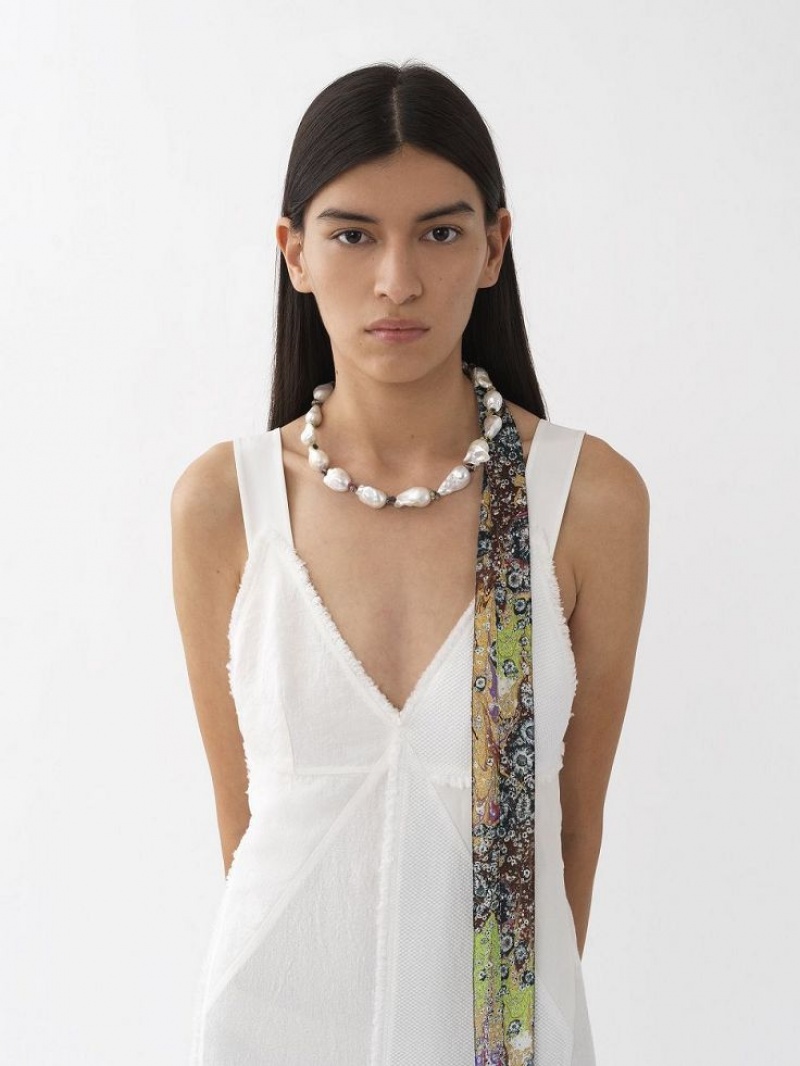 Collares Chloe Darcey Doradas Blancas | CHE-SR14420